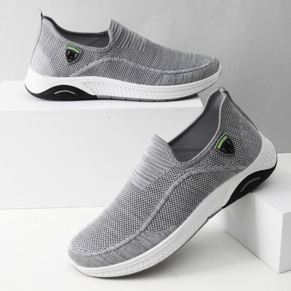 Men's Flyknit Breathable Low Top Casual Soft Sole Ultralight Running Shoes Sneakers 