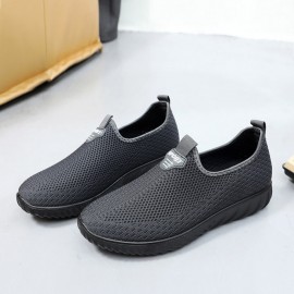 Men Breathable Fabric Non Slip Comfy Sole Slip On Old Peking Casual Shoes