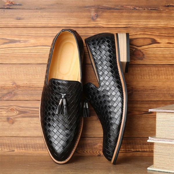 Men Leather Breathable Vintage Weave Tassel Pointed Toe Slip On Comfy Casual Business Shoes 